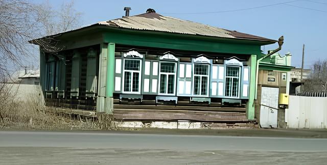 Фото дома сотника Макара Едрилова (2015 год). 1912 года постройки.